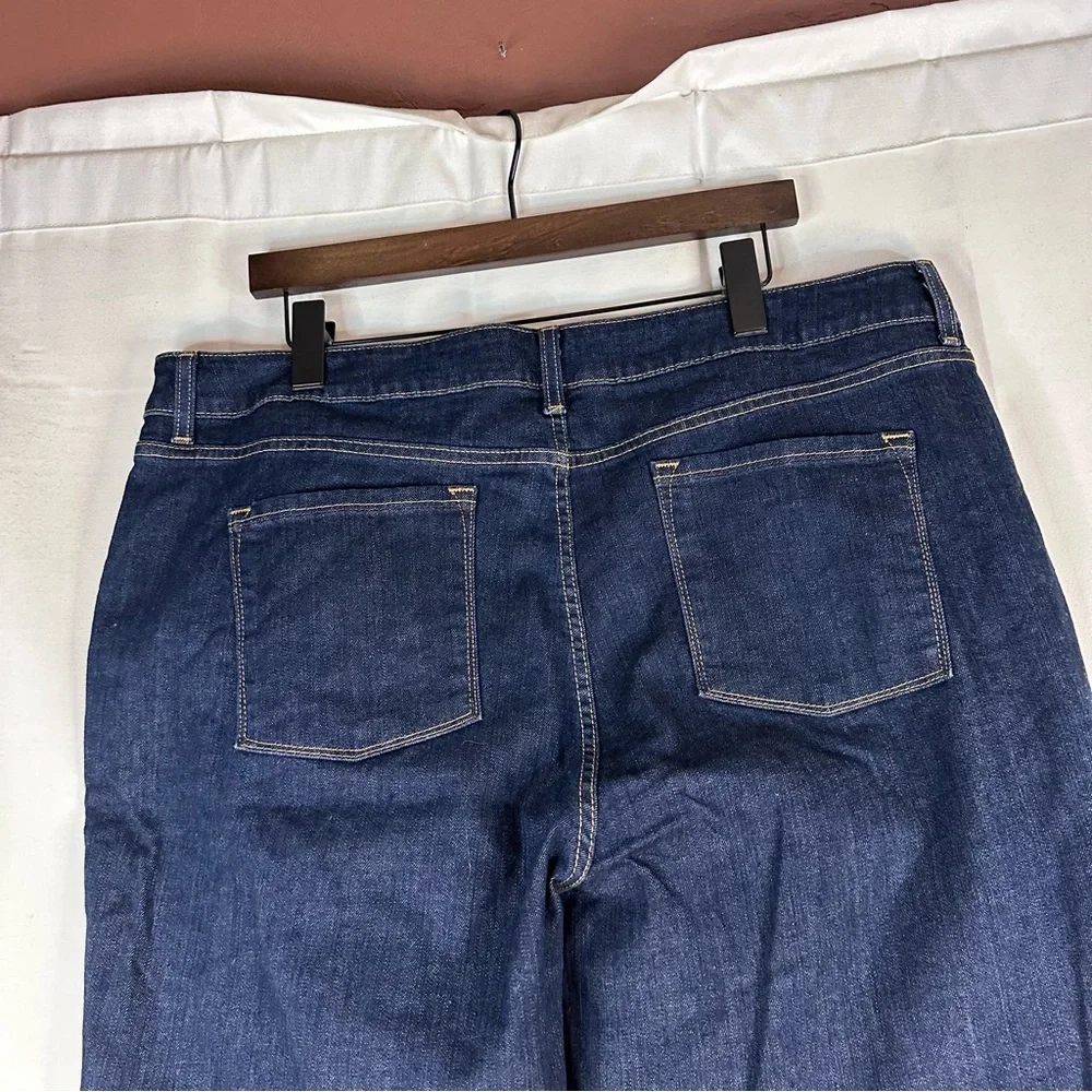 LL BEAN Women’s Size 20W Denim Jeans Classic Fit Stretch High Rise Straight Leg